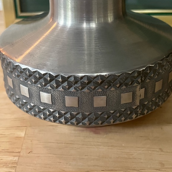 Vintage Aksel Holmsen AH Norway Pewter Industrial Metal Vase (H: 7-1/4" inches) - Picture 5 of 8